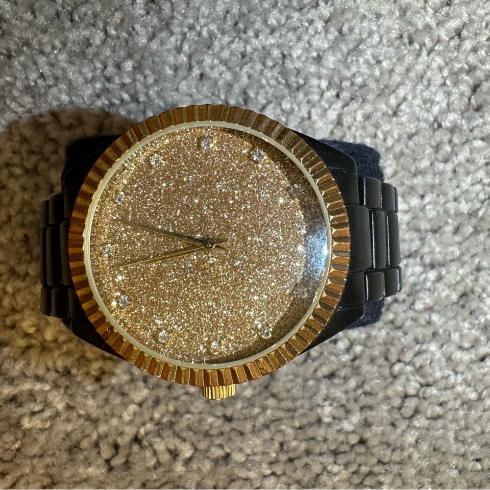 Rocawear gold and black watch